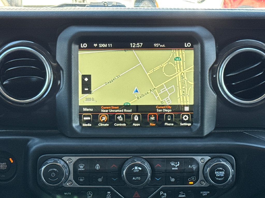 Used 2022 Jeep Wrangler Unlimited Sahara AWD/4WD image 22