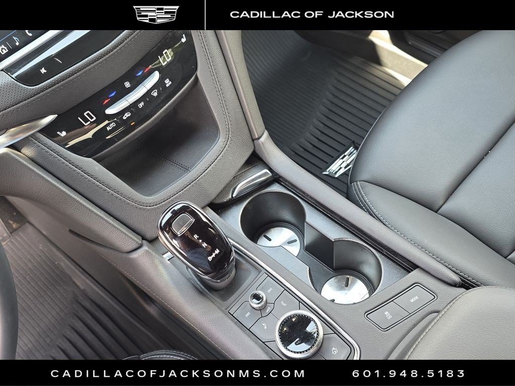 New 2026 Cadillac XT5 Luxury w/ LPO, Floor Liner Package AWD/4WD image 21
