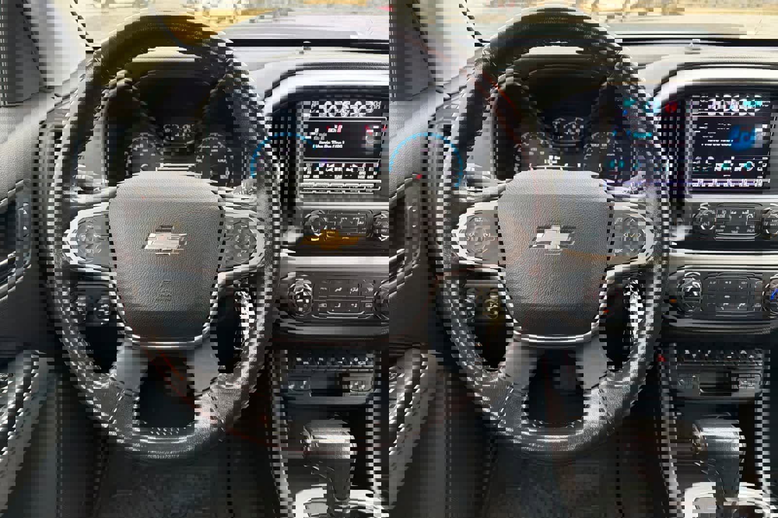 Used 2018 Chevrolet Colorado ZR2 image 14