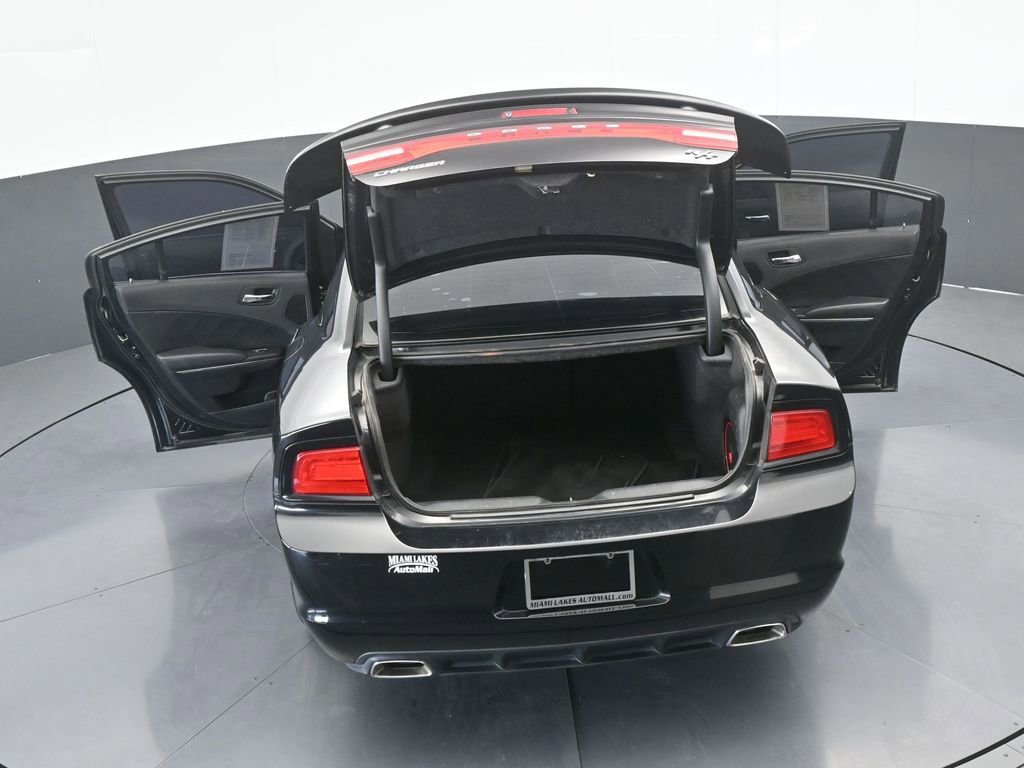 Used 2014 Dodge Charger R/T w/ Blacktop Package image 65