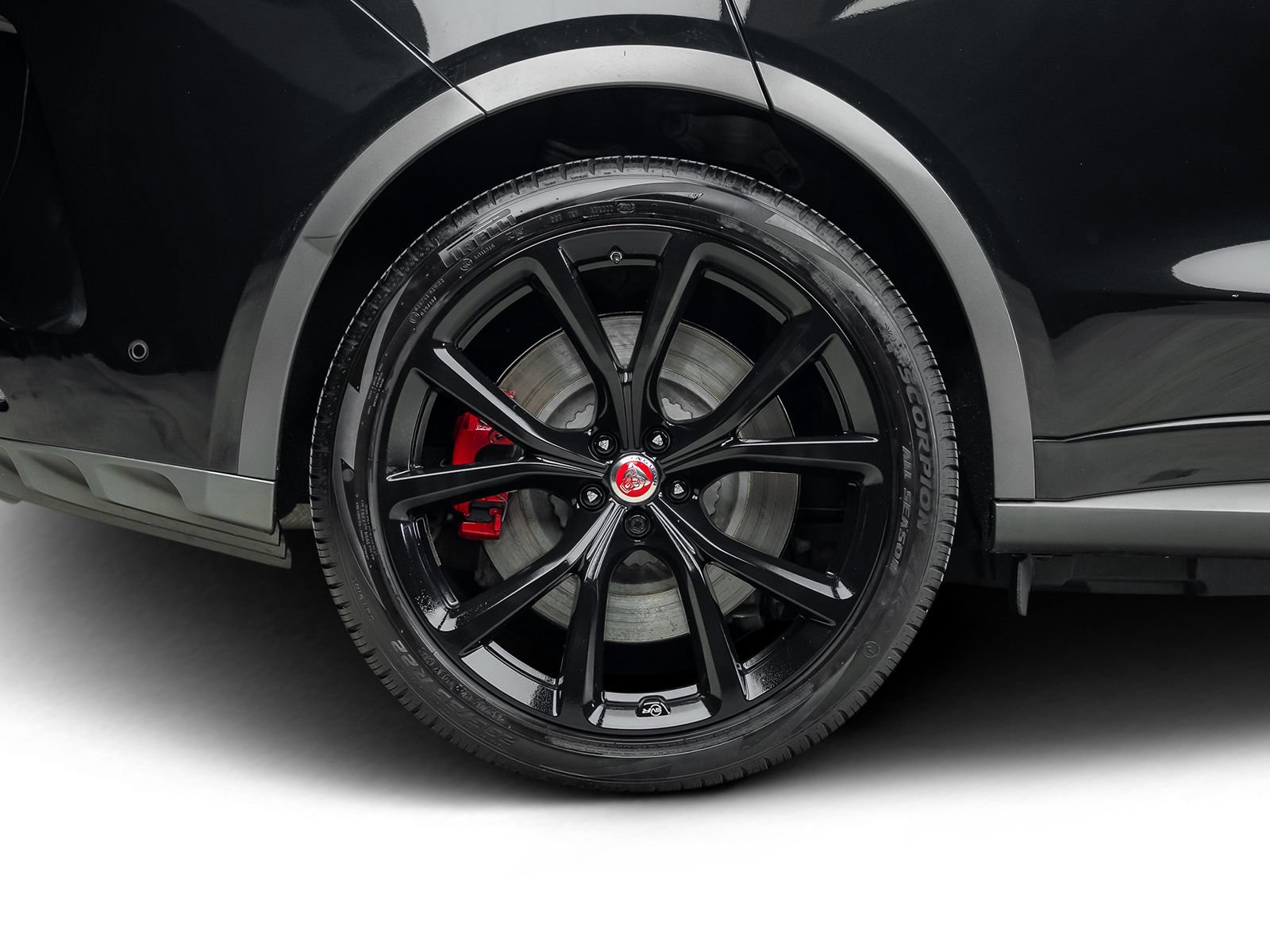 Used 2020 Jaguar F-PACE SVR AWD/4WD image 30