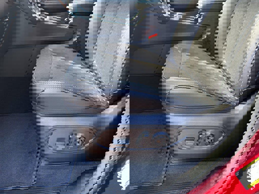 New 2025 Jeep Grand Cherokee L Altitude image 12