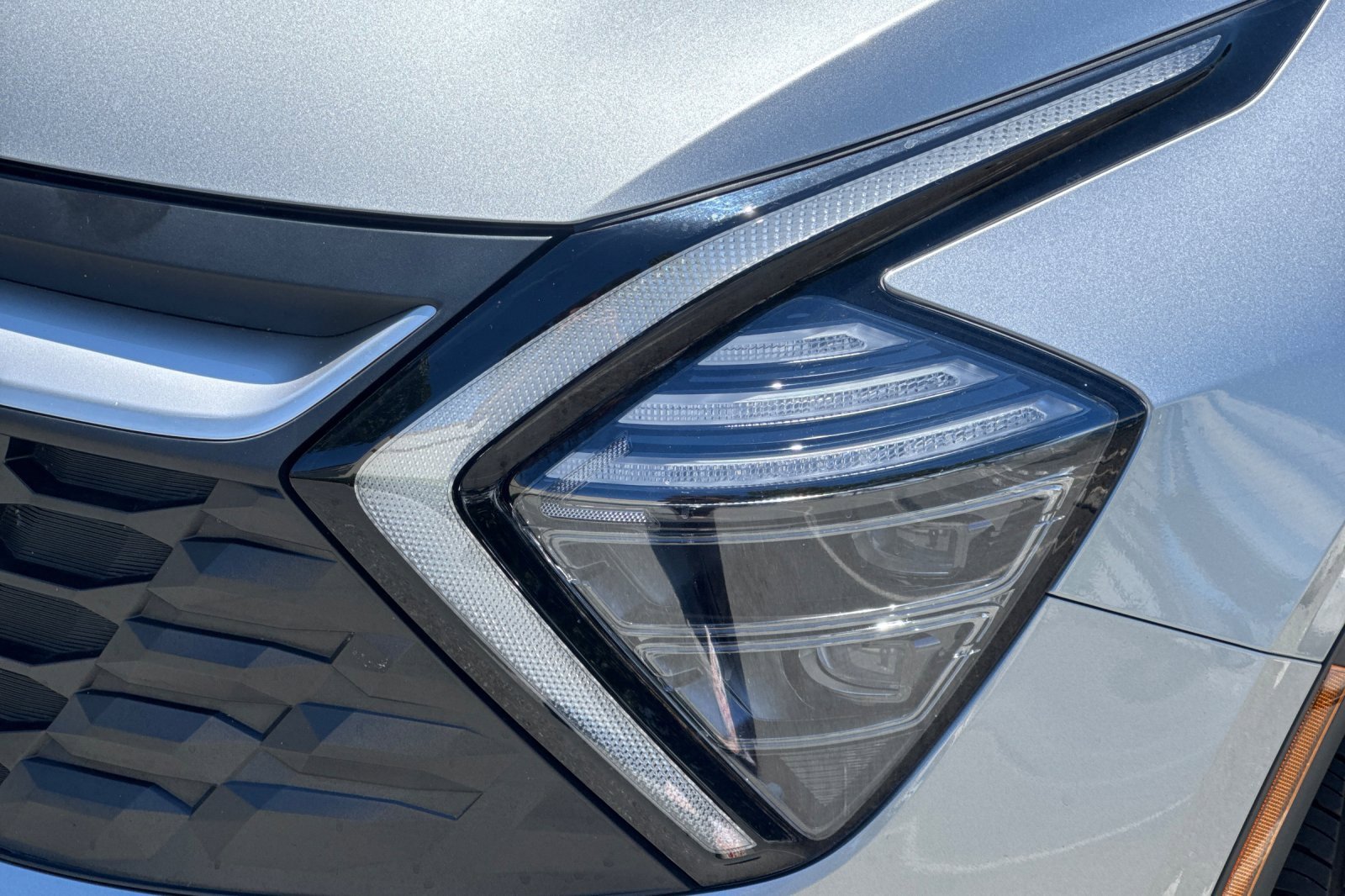 Used 2024 Kia Sportage LX image 49