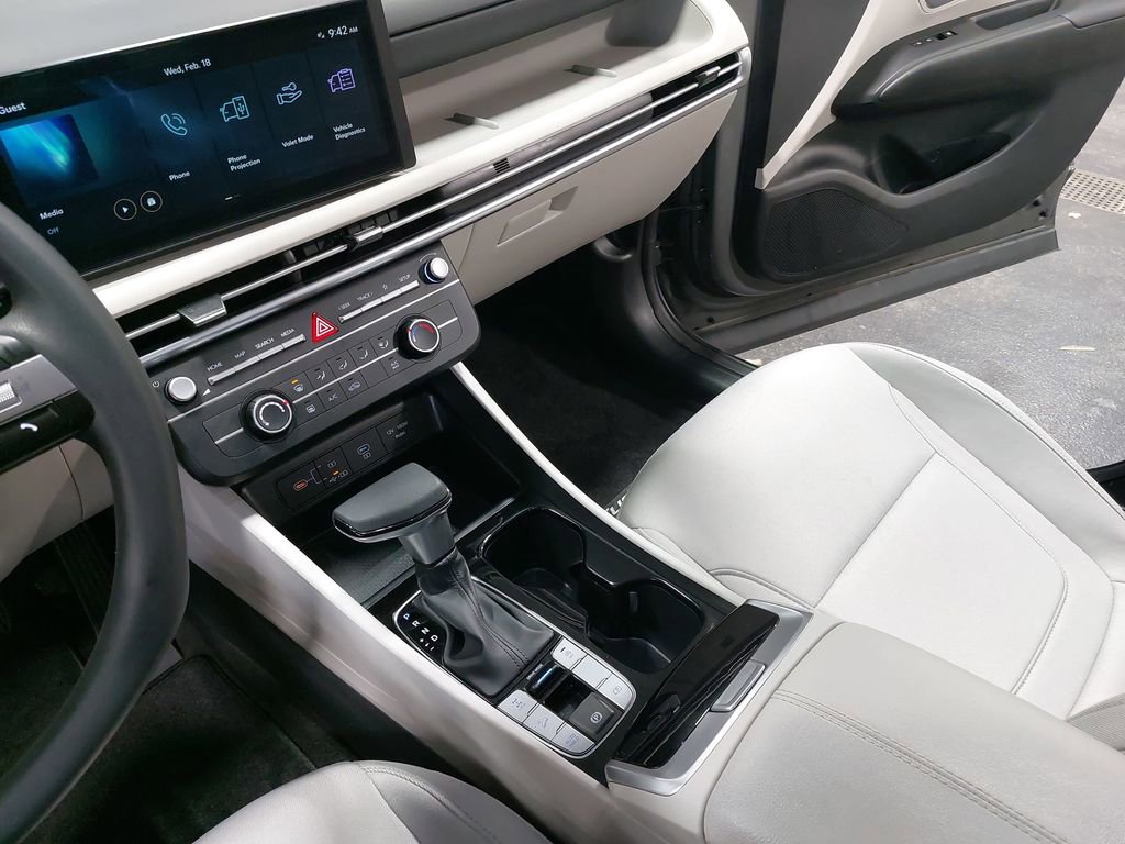 Certified 2025 Hyundai Tucson SE image 25