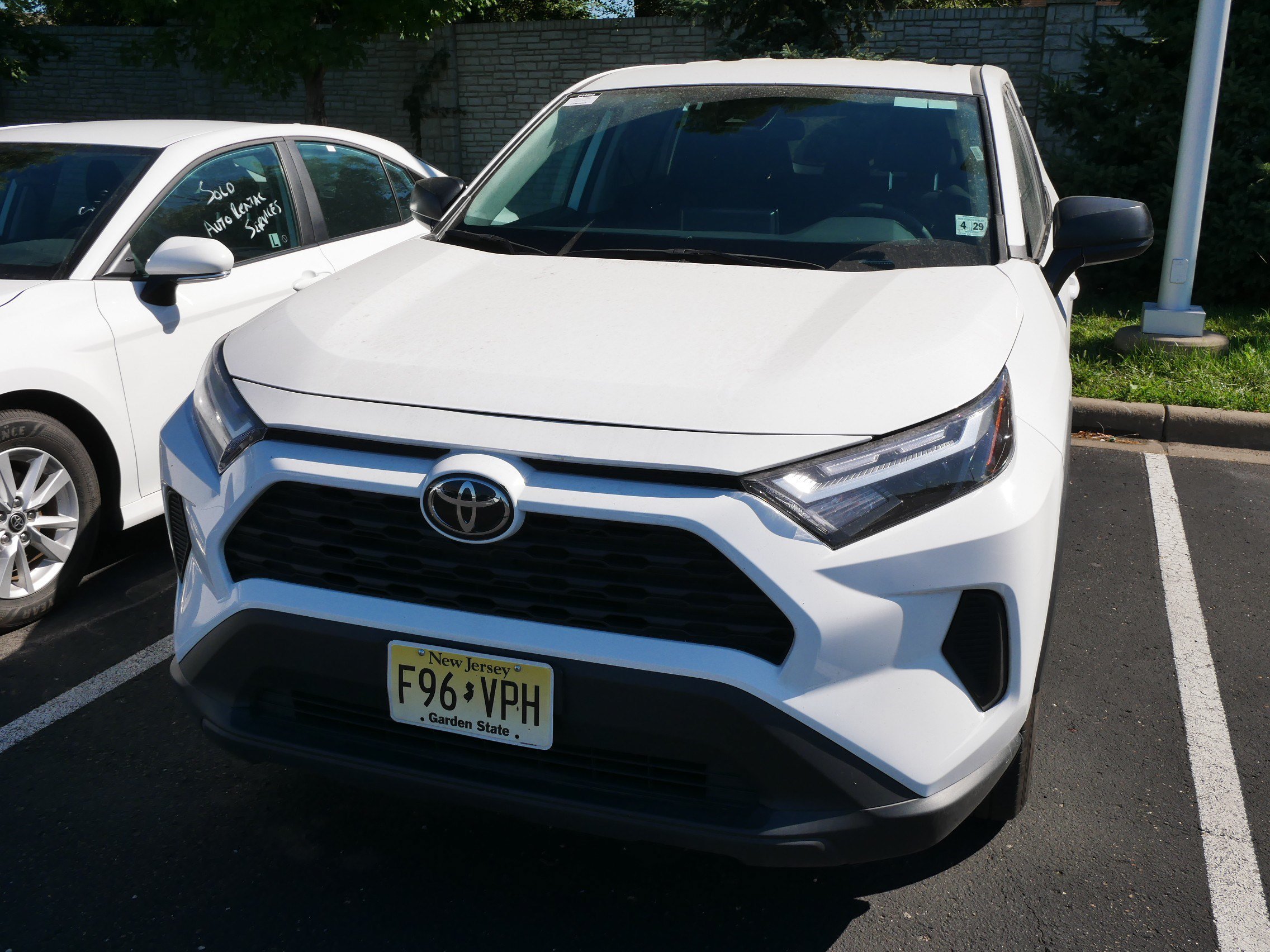 Used 2025 Toyota RAV4 LE AWD/4WD image 5