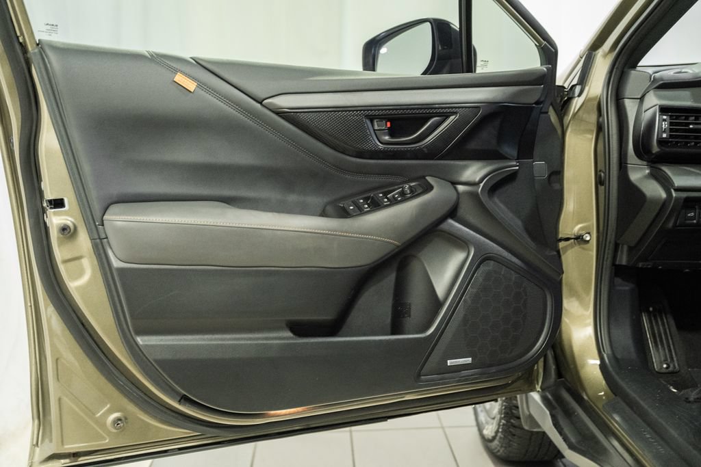 Used 2025 Subaru Outback Wilderness AWD/4WD image 31