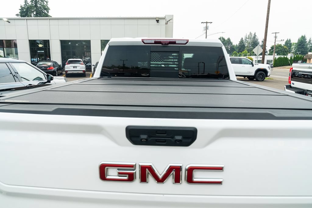 Used 2022 GMC Sierra 1500 AT4 AWD/4WD image 8
