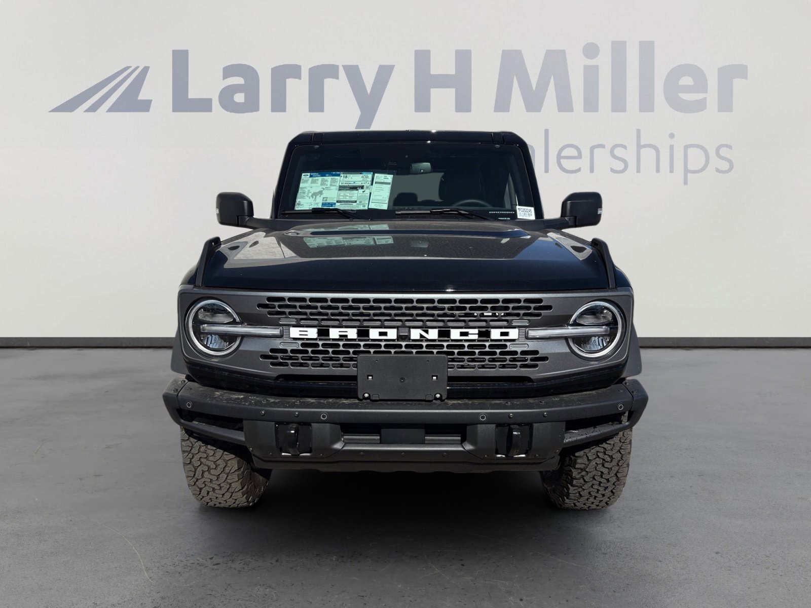 New 2025 Ford Bronco Badlands image 8