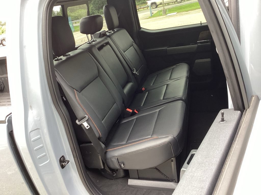 New 2026 Ford F250 Lariat w/ Black Appearance Package AWD/4WD image 46
