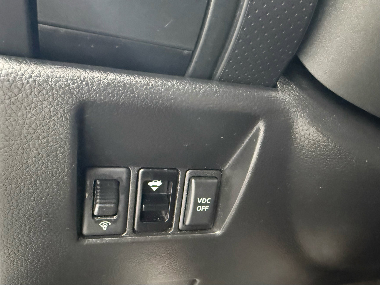 Used 2004 INFINITI G35 x Sedan image 33