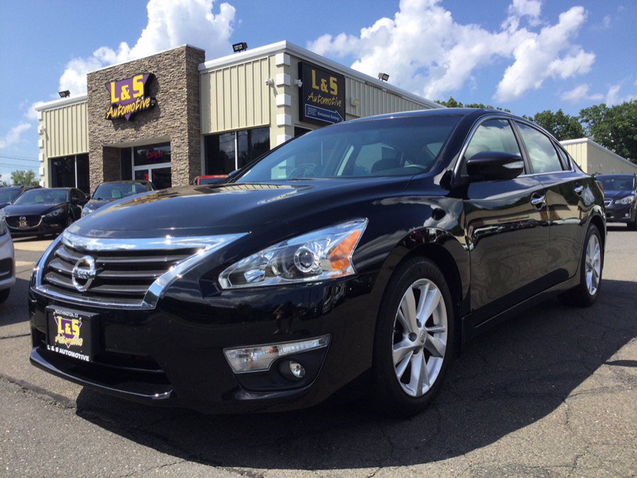 Used 2015 Nissan Altima 2.5 SL w/ Technology Package FWD image 2