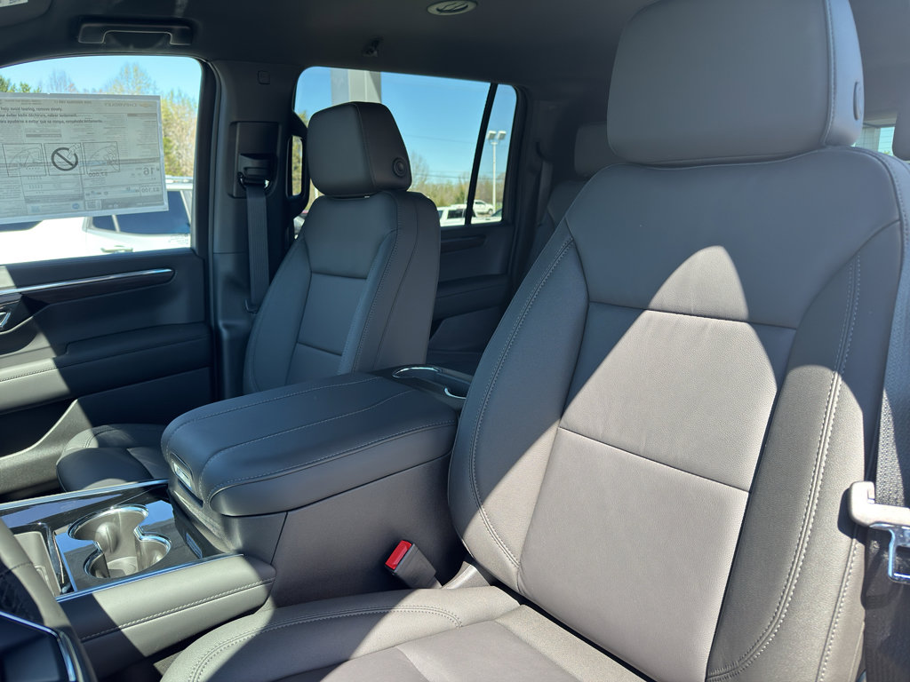 New 2026 Chevrolet Suburban LT w/ Comfort Package AWD/4WD image 11