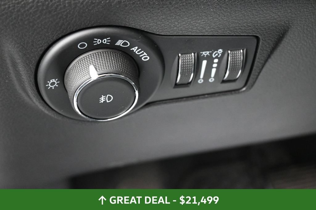 Used 2025 Jeep Compass Trailhawk AWD/4WD image 28