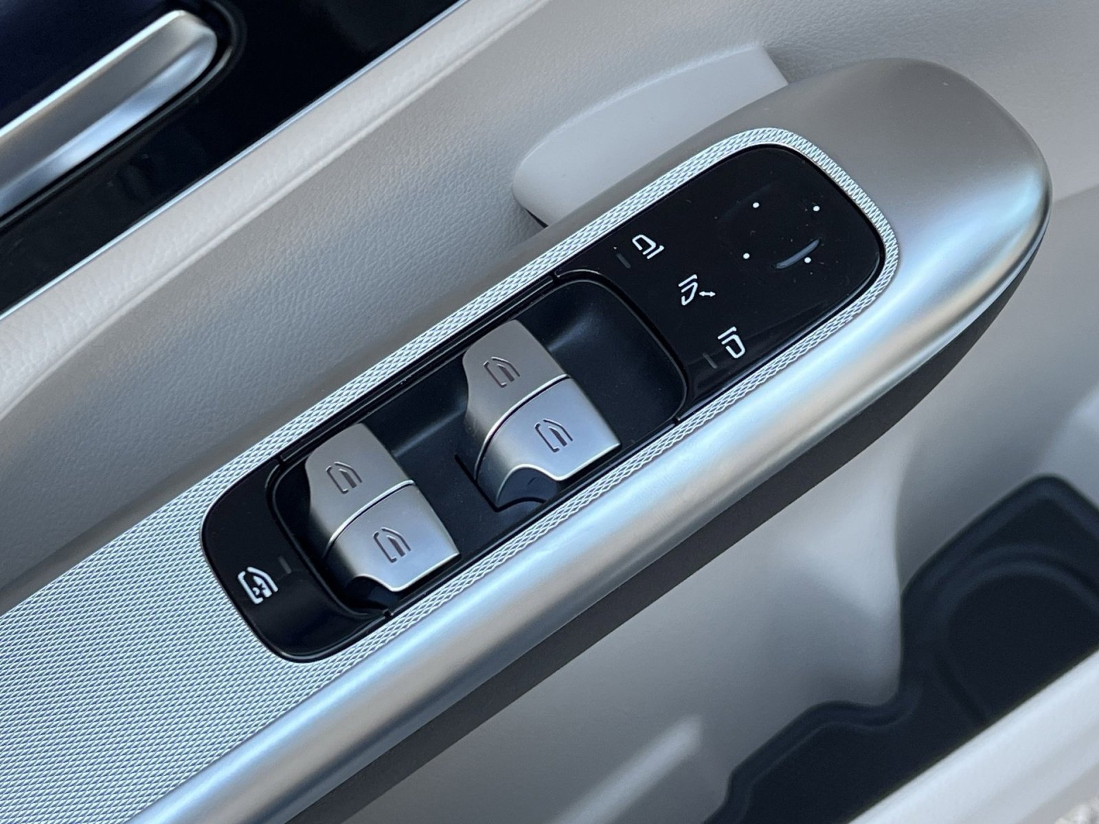 New 2026 Mercedes-Benz GLC 300 4MATIC image 13