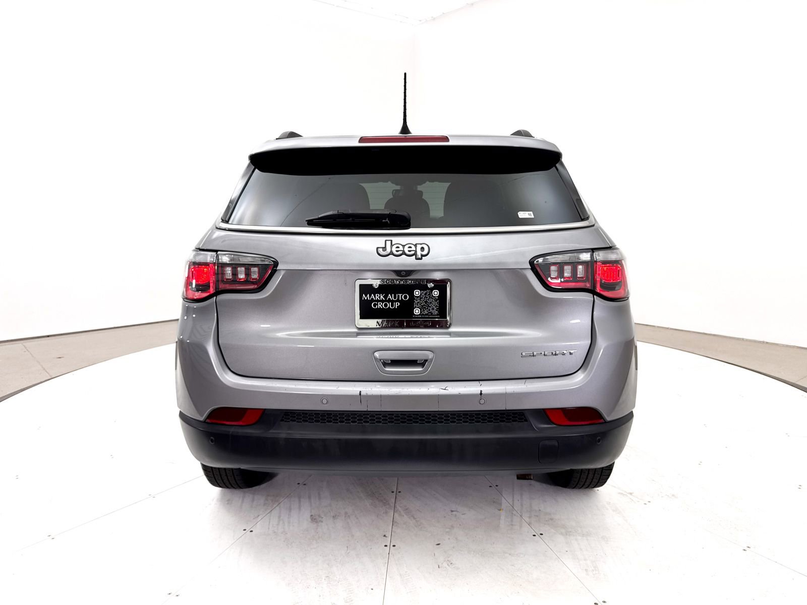 Used 2019 Jeep Compass Sport w/ Tech Group FWD image 15