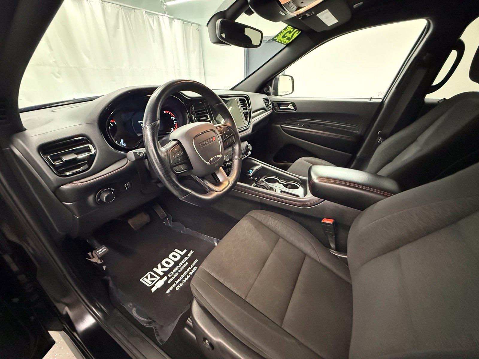 Used 2025 Dodge Durango GT AWD/4WD image 11
