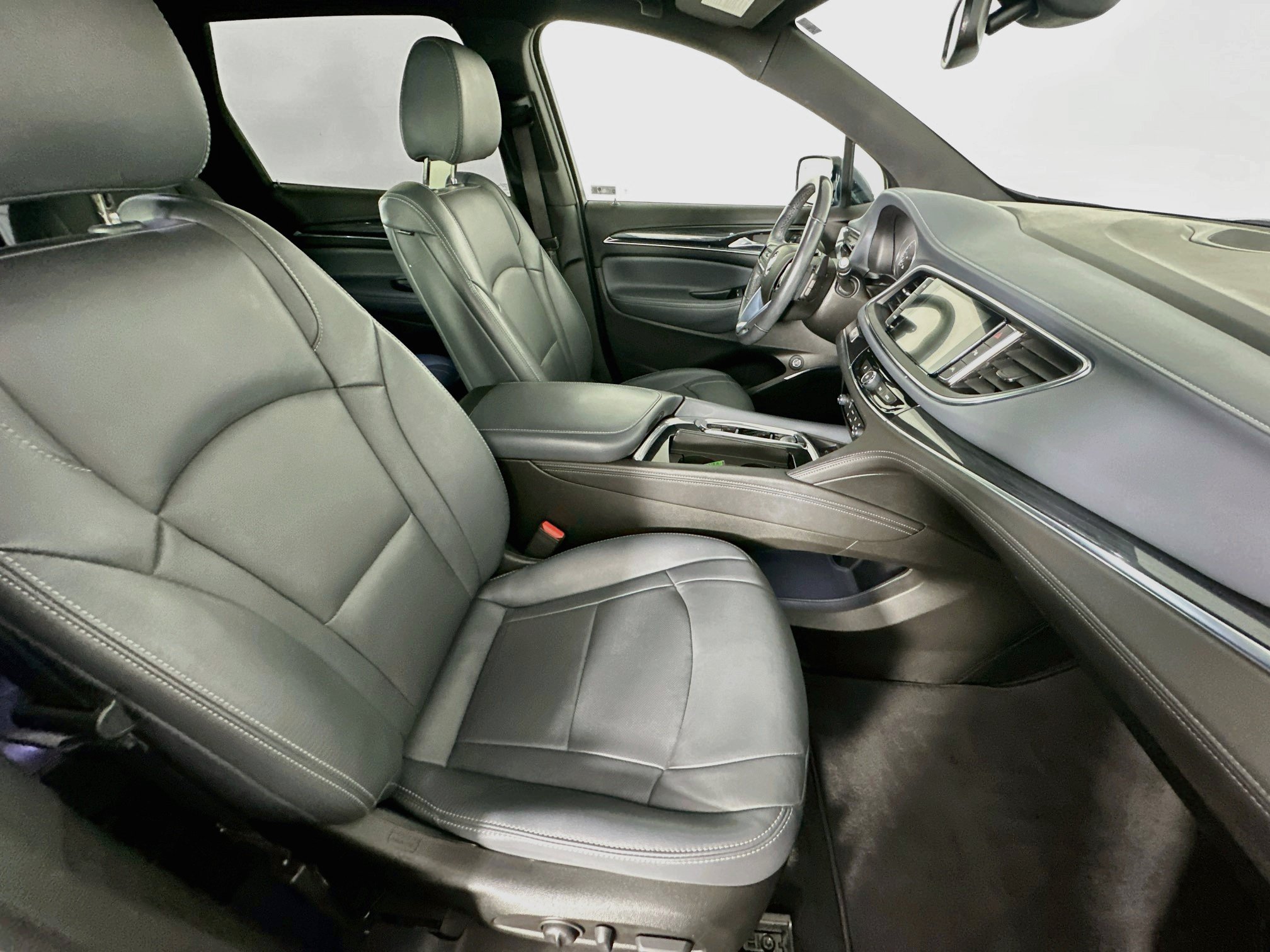 Used 2023 Buick Enclave Essence w/ Trailering Package, 5000 lbs. FWD image 33