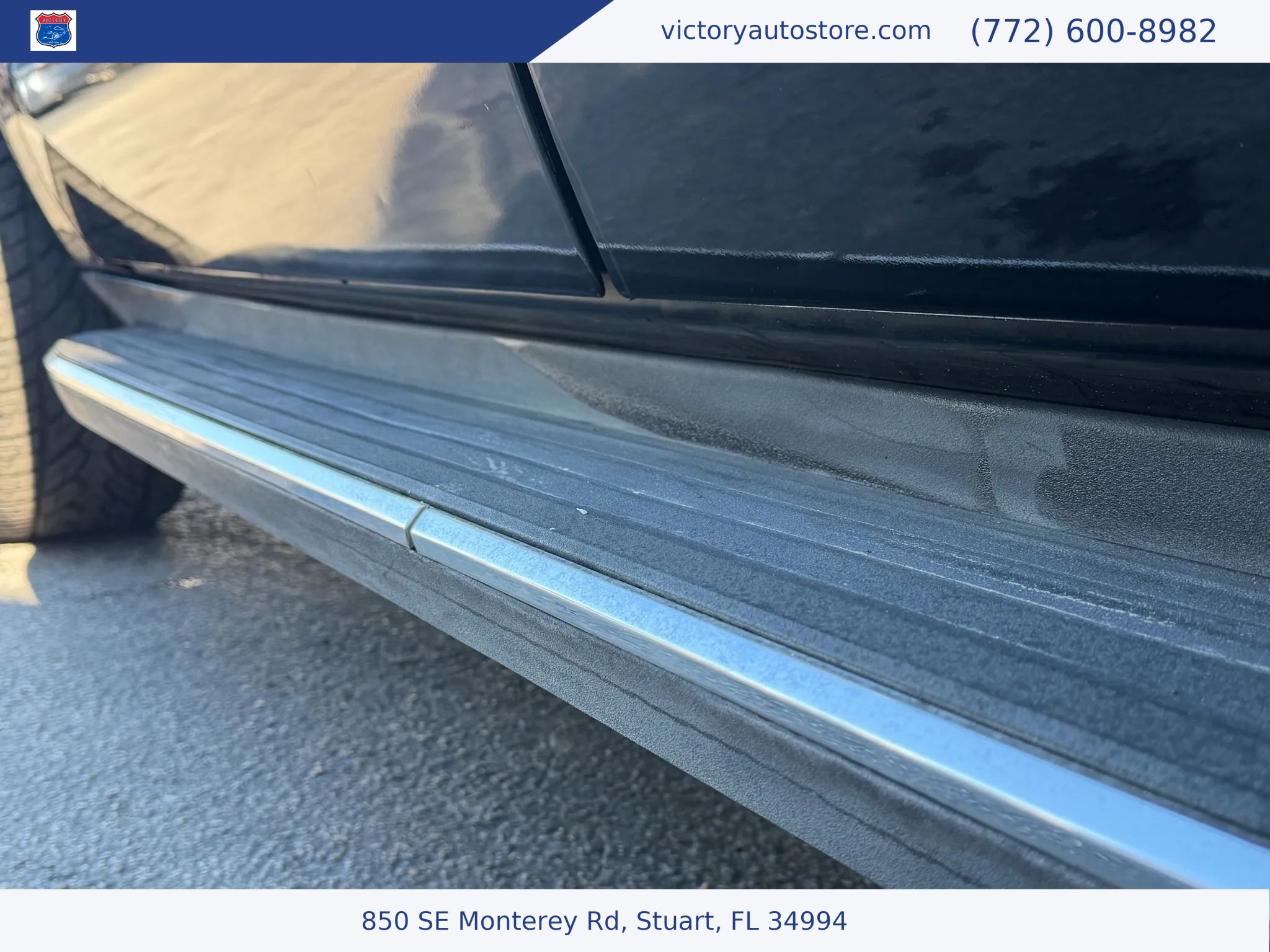 Used 2010 Cadillac Escalade Luxury image 13