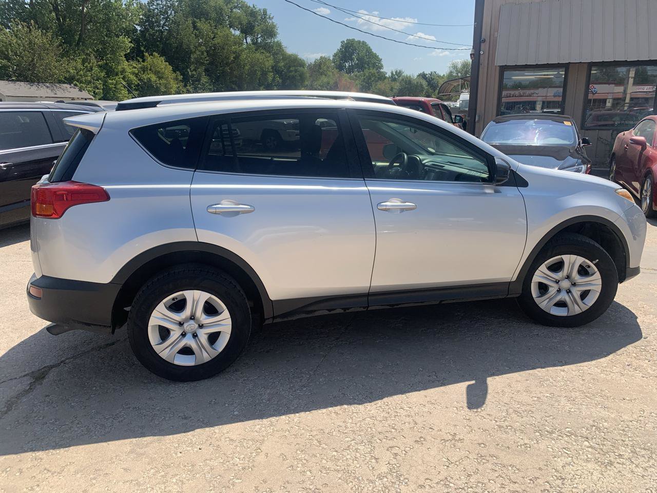 Used 2014 Toyota RAV4 LE FWD image 28