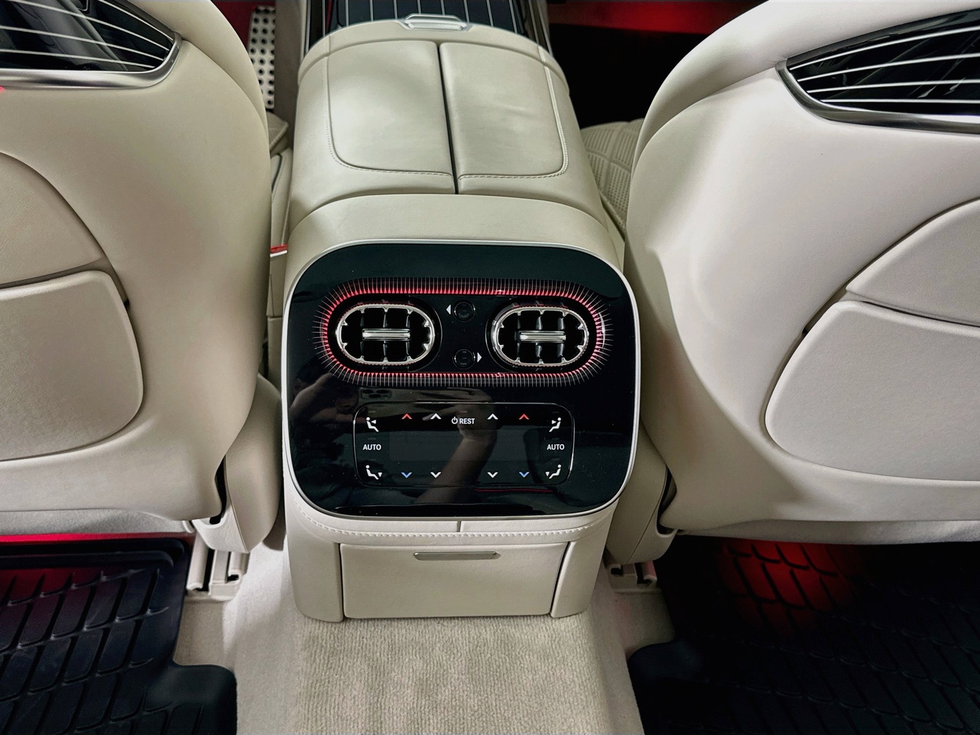 New 2027 Mercedes-Benz S 580 4MATIC Sedan image 29