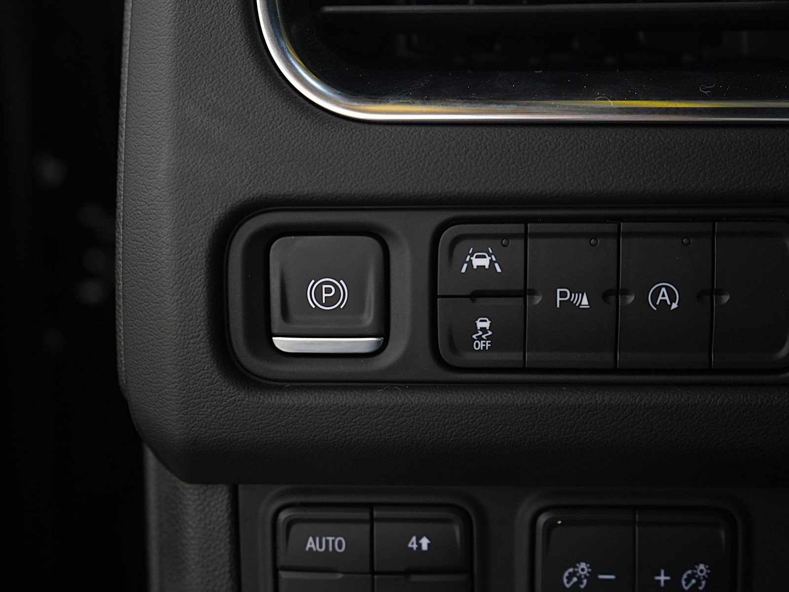 Used 2023 GMC Yukon XL SLE AWD/4WD image 29