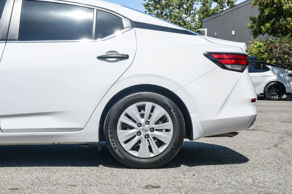 Used 2025 Nissan Sentra S FWD image 11