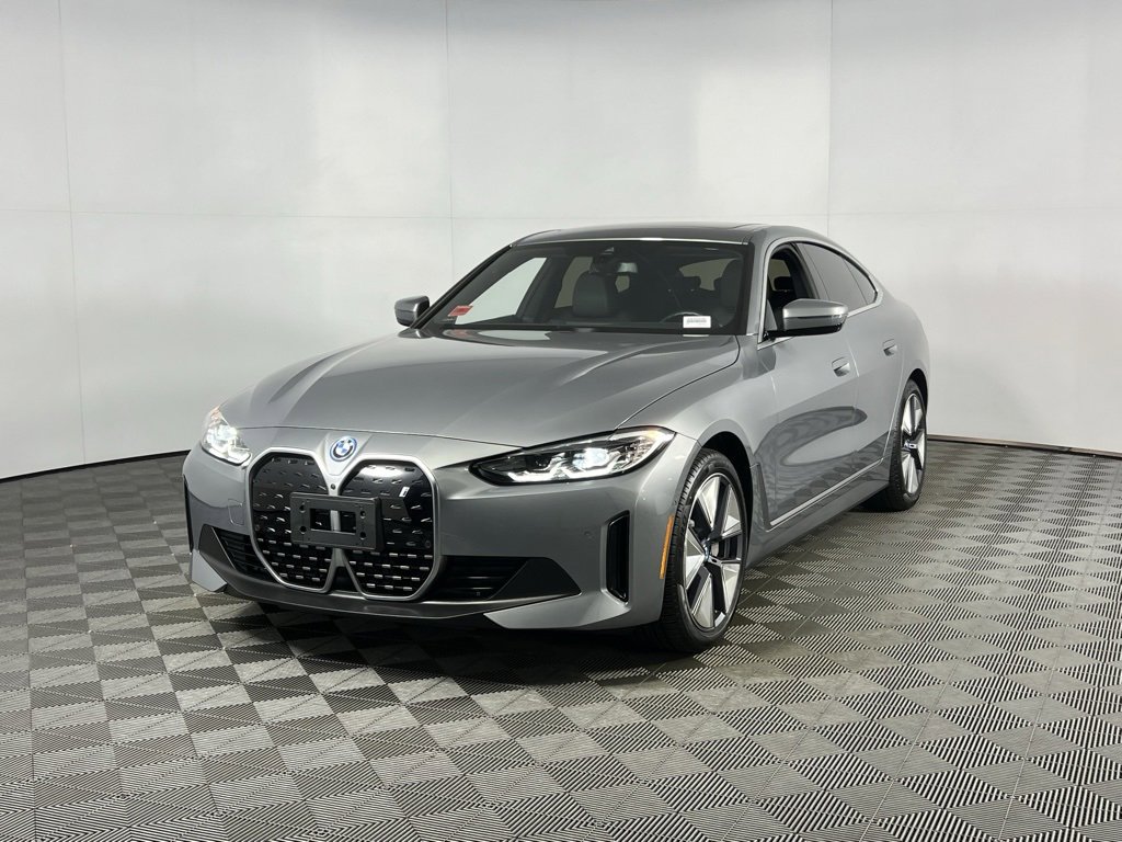 Used 2023 BMW i4 eDrive35 image 3
