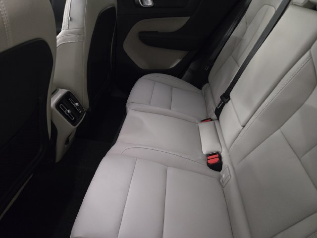 New 2026 Volvo XC40 B5 Plus w/ Protection Package Premier AWD/4WD image 27