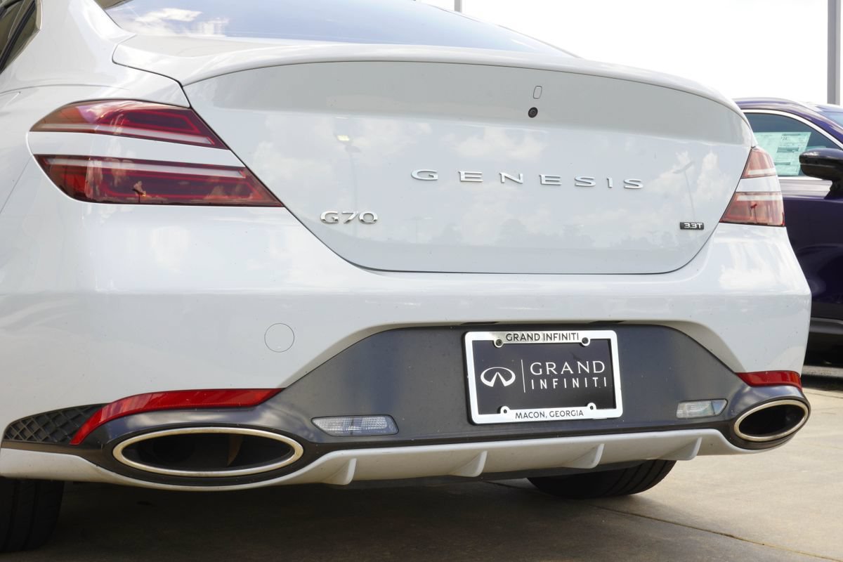 Used 2022 Genesis G70 3.3T RWD image 13