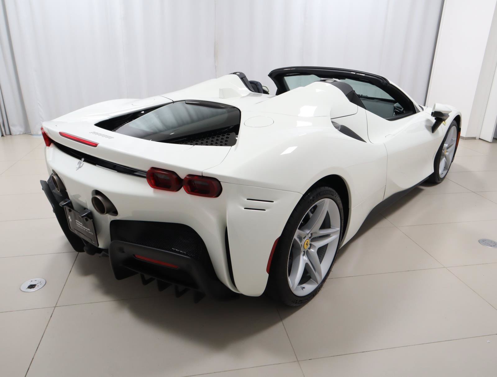 Certified 2025 Ferrari SF90 Spider AWD/4WD image 5