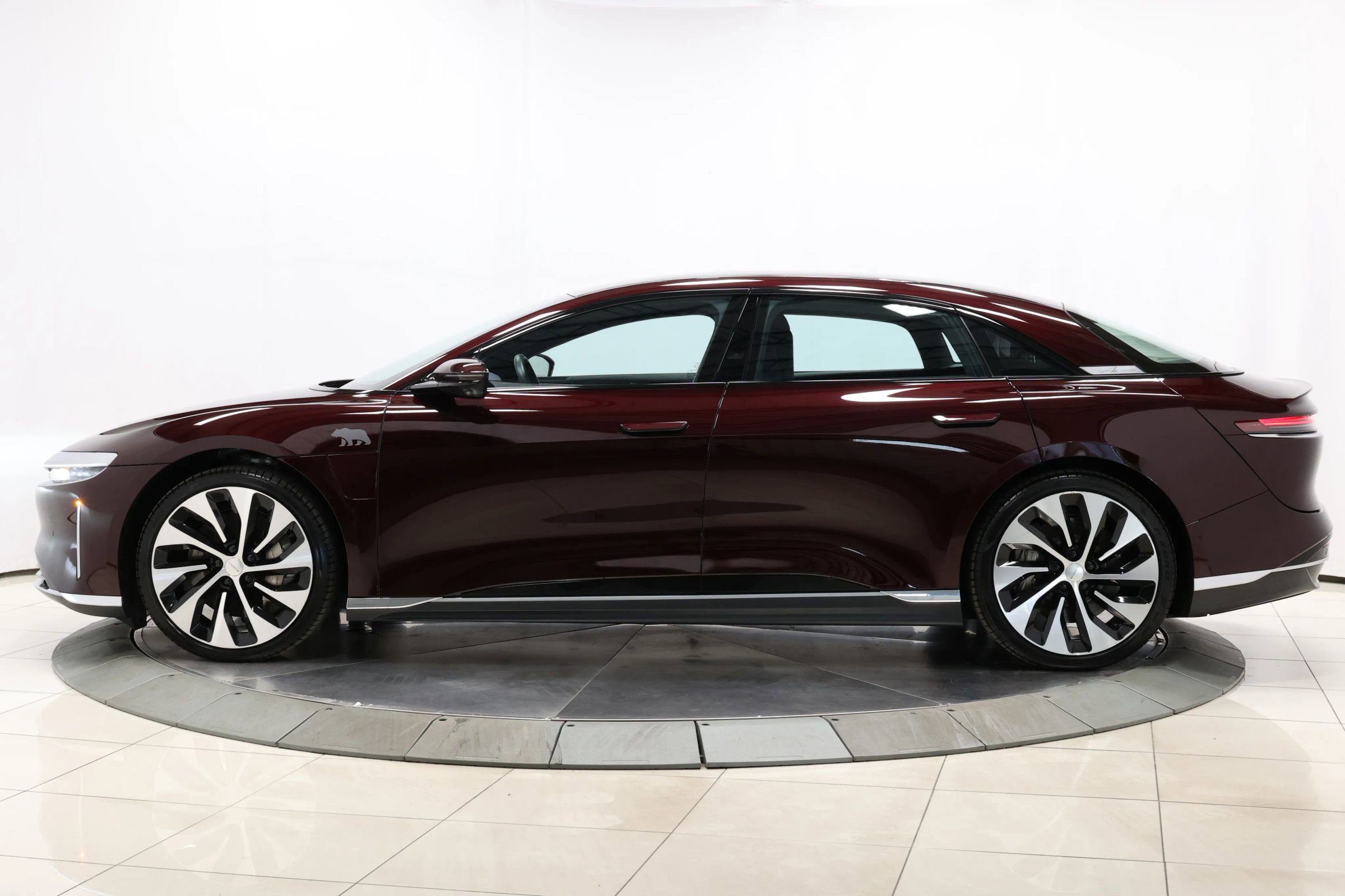 Used 2023 Lucid Air Touring image 6