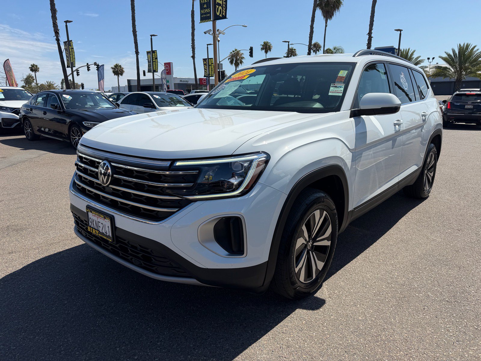 Used 2024 Volkswagen Atlas SE AWD/4WD image 7