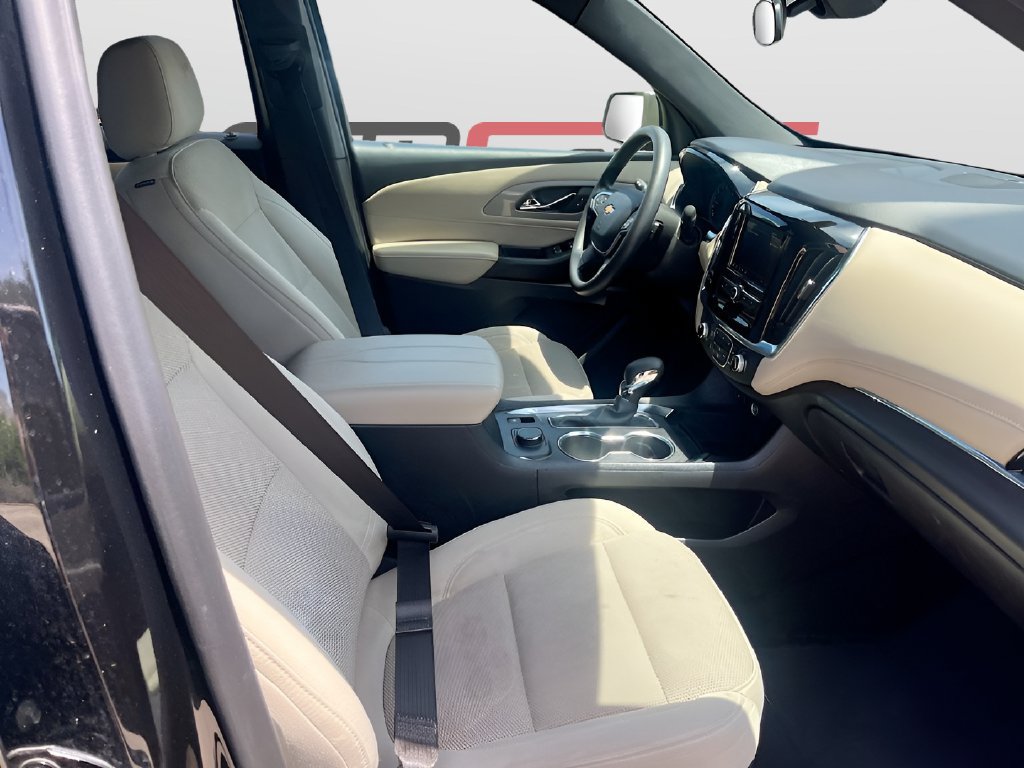 Used 2023 Chevrolet Traverse LS FWD image 27