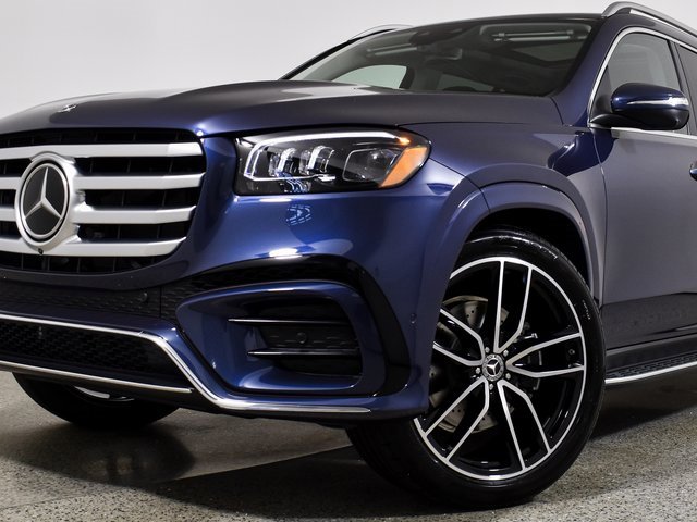 New 2026 Mercedes-Benz GLS 450 4MATIC image 3