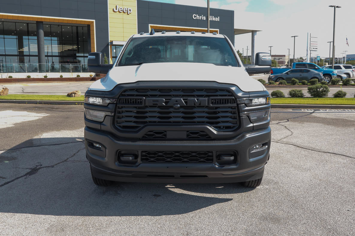 New 2027 RAM 3500 Tradesman AWD/4WD image 2
