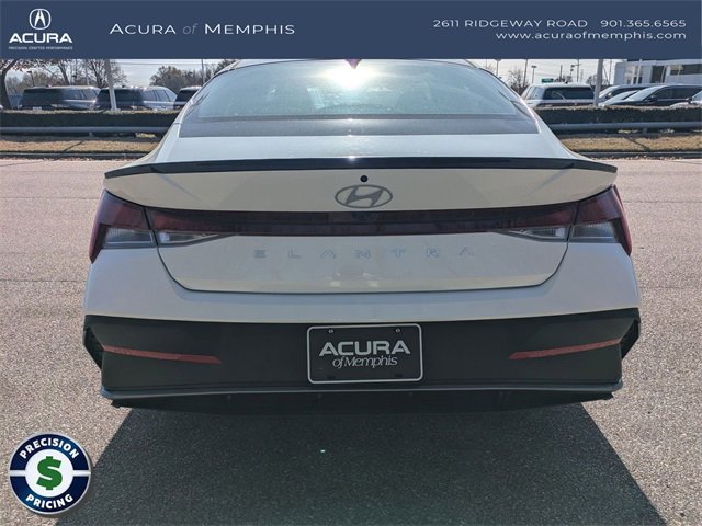 Used 2025 Hyundai Elantra Sport image 4