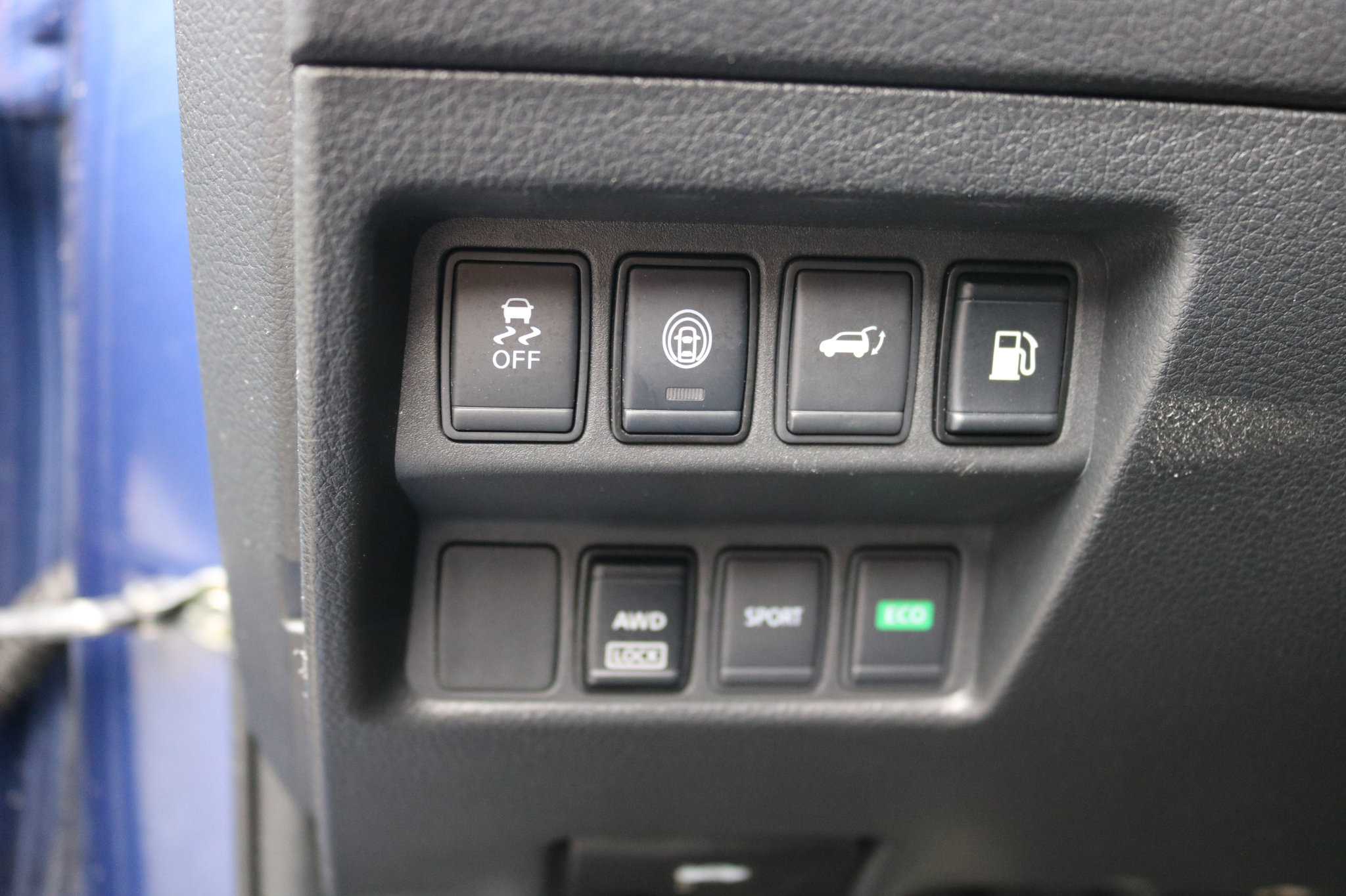 Used 2019 Nissan Rogue SV image 18