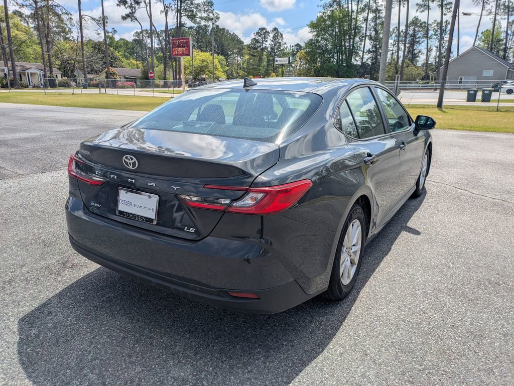 Used 2025 Toyota Camry LE FWD image 4