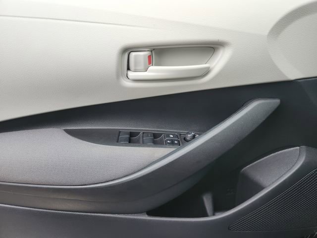Certified 2025 Toyota Corolla LE FWD image 19