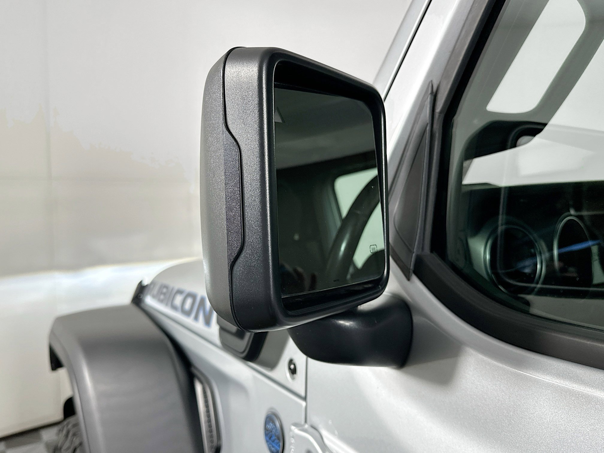 Used 2023 Jeep Wrangler Unlimited Rubicon 4xe w/ Safety Group image 16