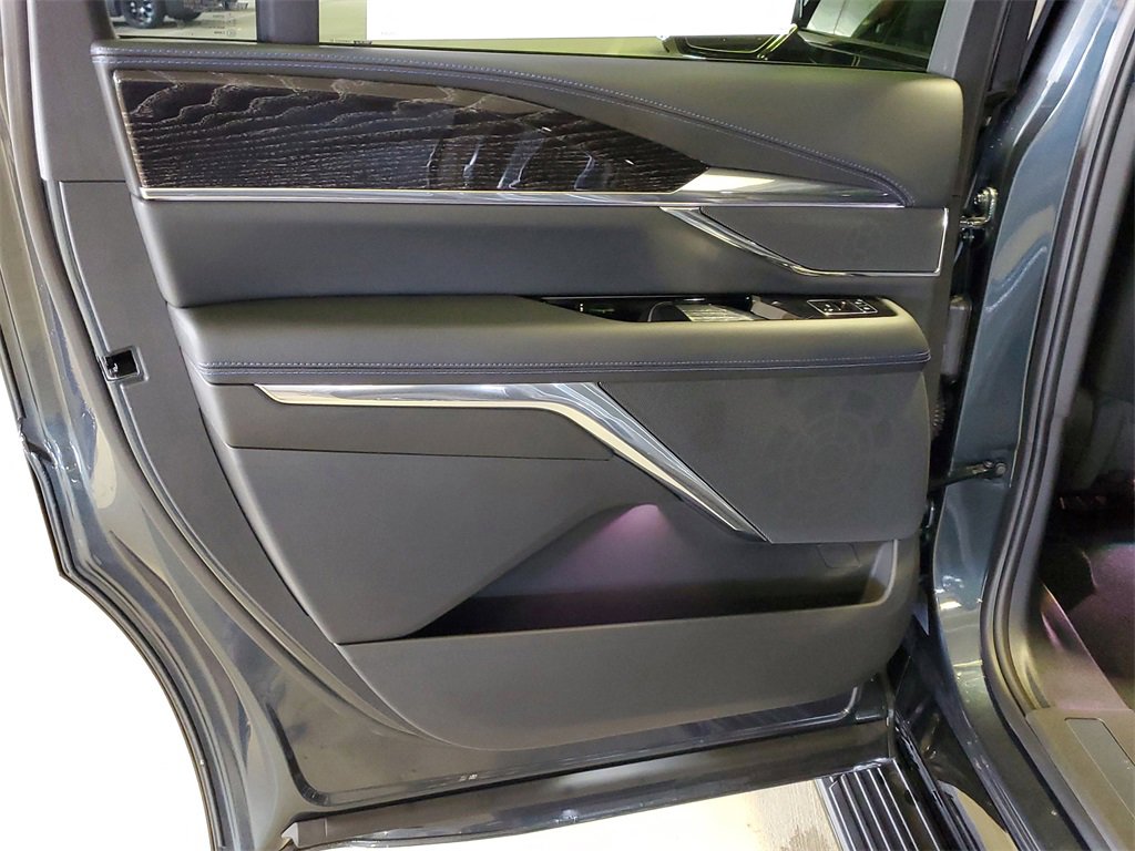 New 2026 Cadillac Escalade IQ Sport 1 w/ LPO, ONYX Package image 9