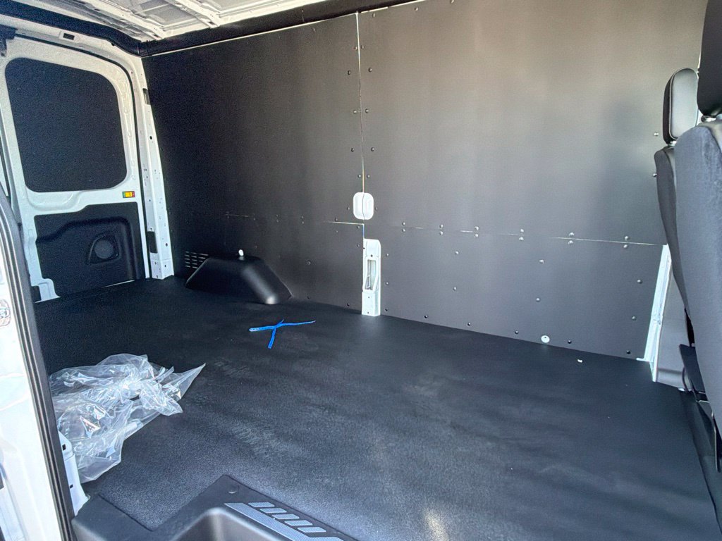 New 2027 Ford Transit 250 148 Medium Roof w/ Load Area Protection Package RWD image 30