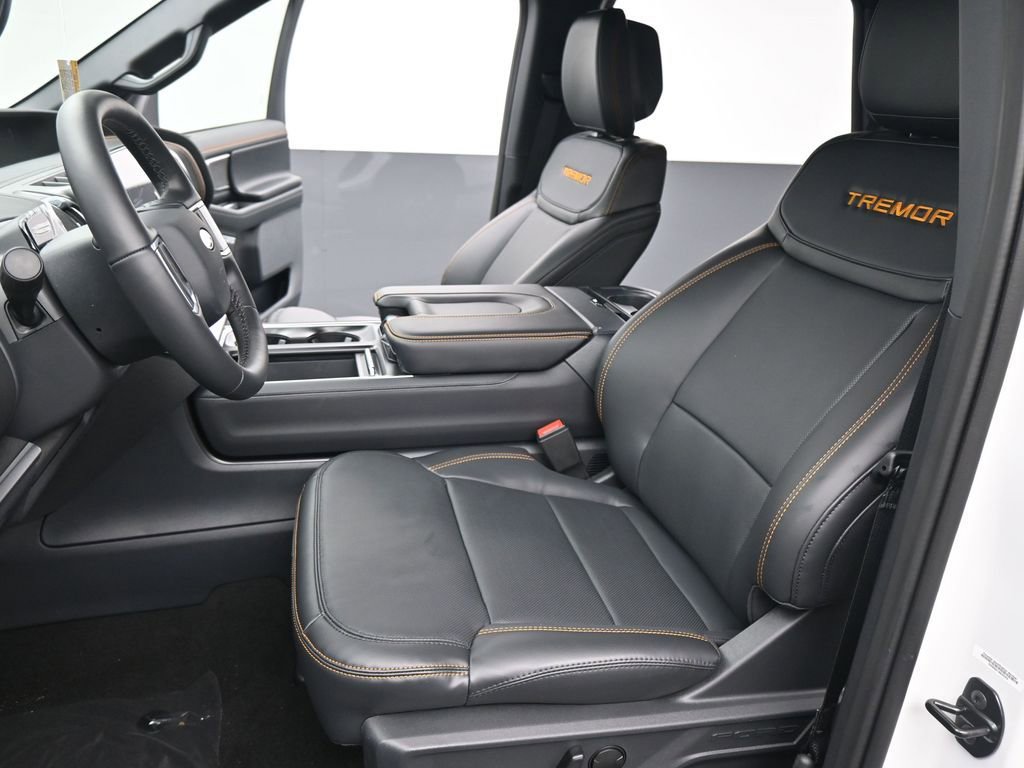 New 2026 Ford Expedition Tremor image 12
