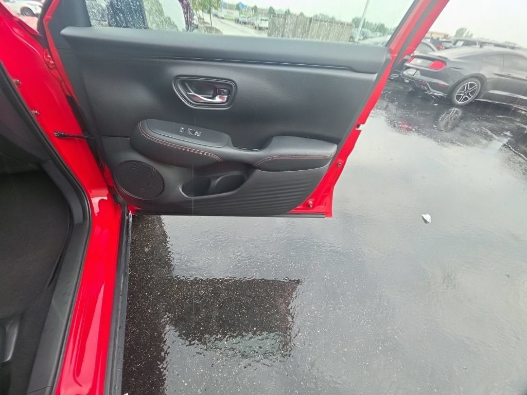 Used 2024 Honda HR-V Sport image 32