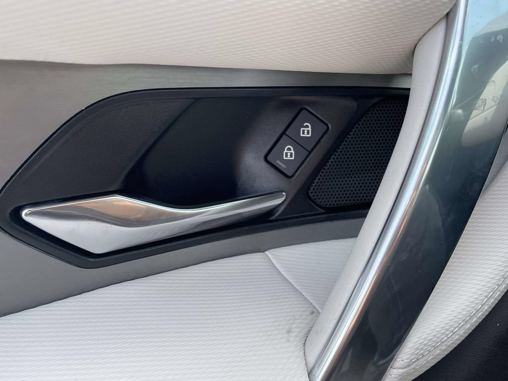 New 2026 Land Rover Discovery Sport Landmark AWD/4WD image 34