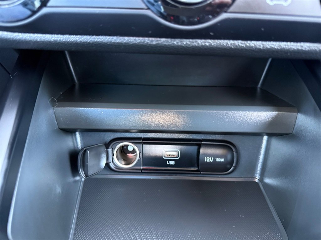 Certified 2023 Kia Soul LX image 31