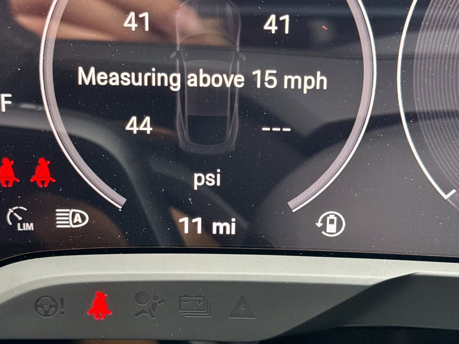 New 2026 Porsche Taycan image 31