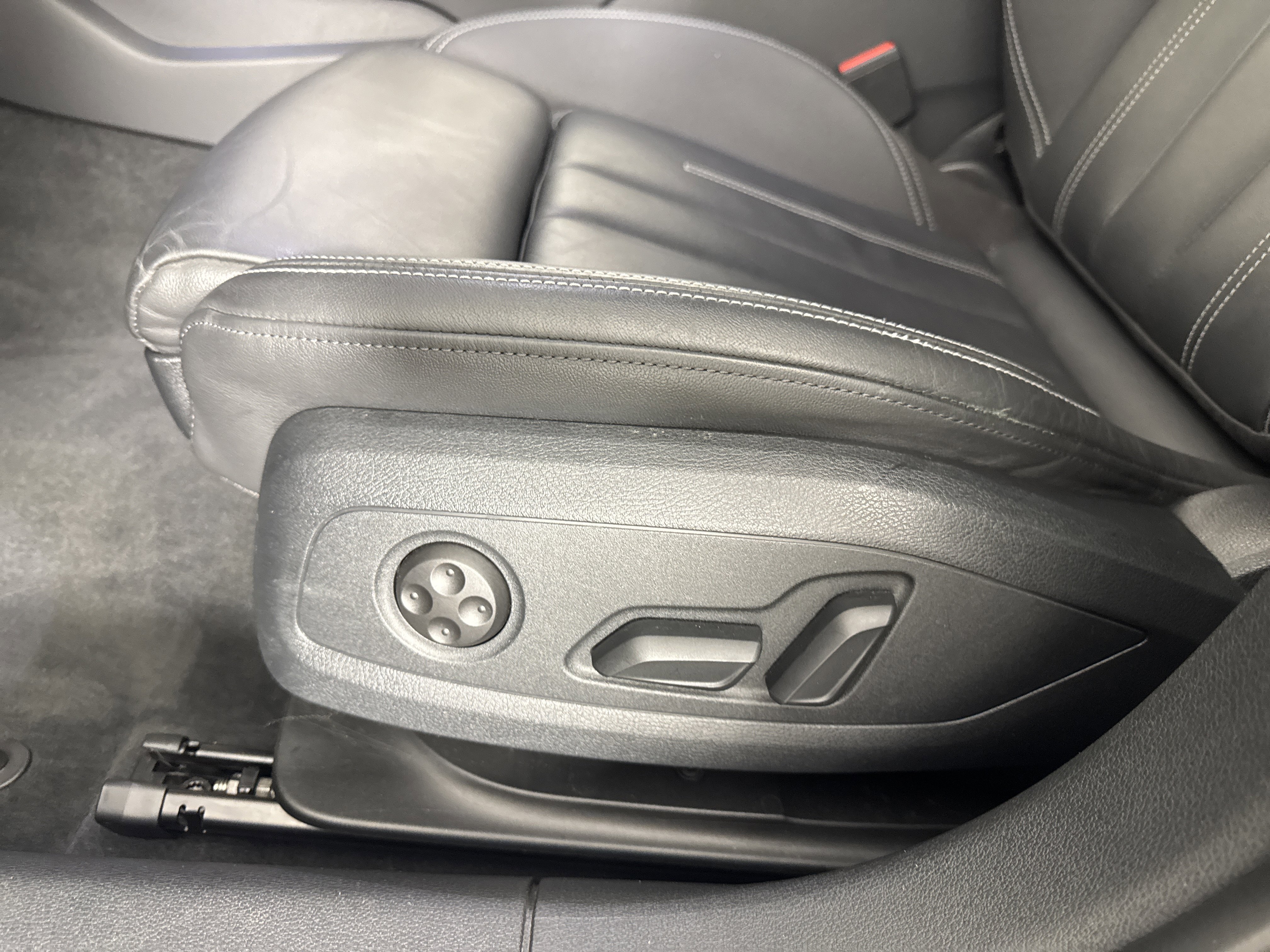 Used 2021 Audi A4 2.0T Premium Plus w/ Premium Plus Package image 20