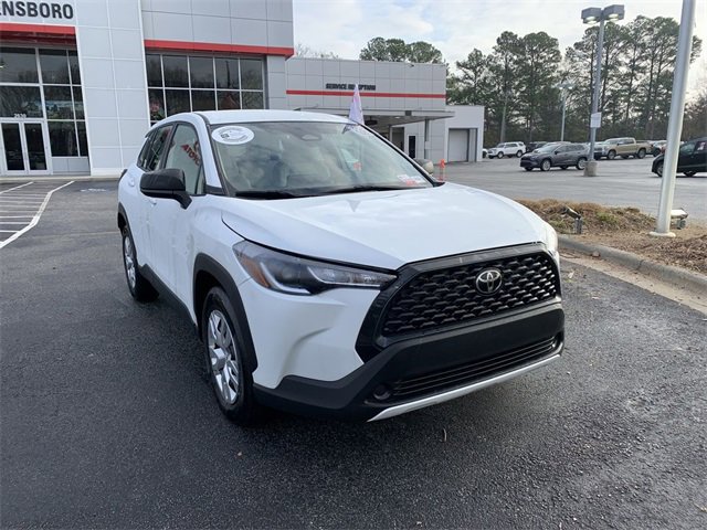 Used 2025 Toyota Corolla Cross L image 2