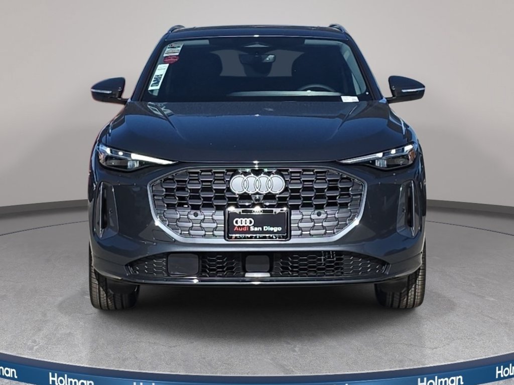 Certified 2025 Audi Q5 Premium Plus w/ Premium Plus AWD/4WD image 3